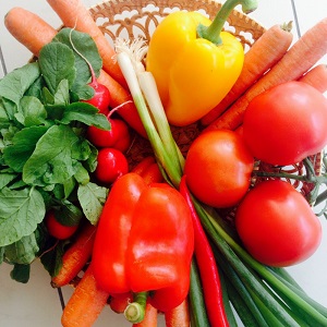 Сколько химических веществ на овощах и фруктах?